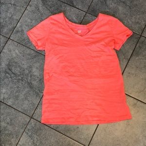 Basic coral V neck tee shirt!